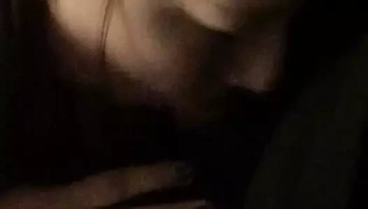 O seviyor slurping o çük