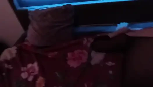 Arkadan düz sikiş kellyaerick