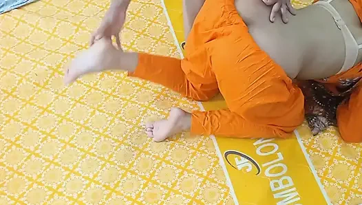 Seksi desi koca azgın seksi evli kadın tarafından yakalanıyor romantizm sikiliyor İçime boşalma, lütfen sadece 18 yaşındayım!