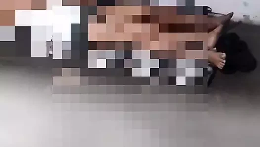 Desi hot gf ko usko ghar pe jakar usko chod diya usko bf