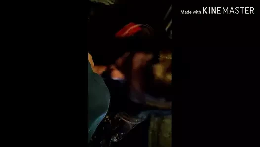 Genç cüce kapüşonlu sıçan oral seks o hepsini alamaz