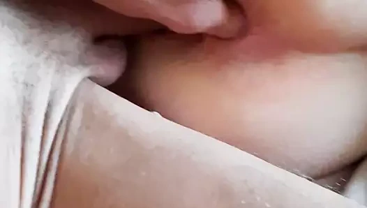 Evde bir pazar sabahı küçük seks anı