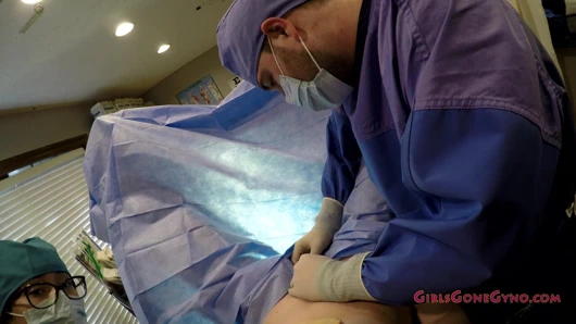 Lainey'nin Tampa ve hemşire Lilith Rose'dan doktorla jinekolog muayenesi