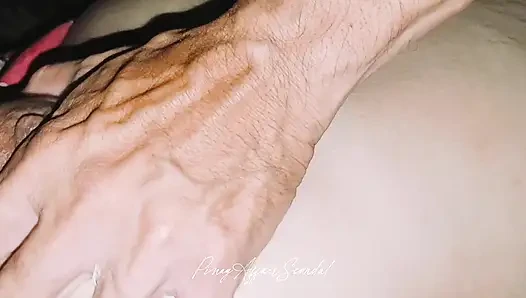Üvey erkek kardeşinin aç dili üvey kız kardeşinin sulu amını yiyor