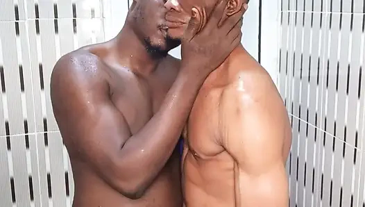 Kendimizle Oynuyoruz