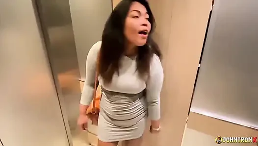 Johntronx - tombul muhteşem bir hatunla aynada bakış açısı şenlik