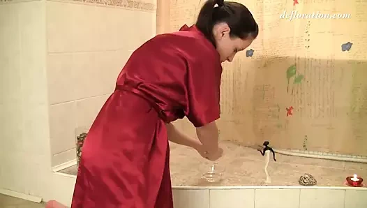 Sarışın dövmeli bebek durinda belova gets ona ilk zaman kitle