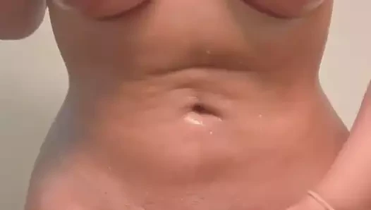 Thicc abanoz tranny bebek kremsi cumshot