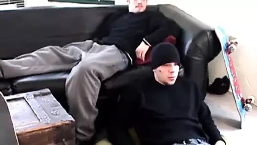 Young Bradley ve Ryan mastürbasyon yapıyor