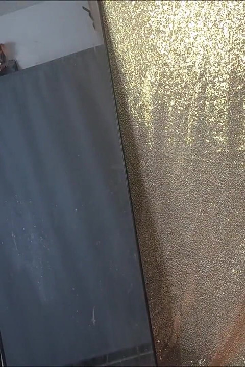 Beni aynayı temizlerken izle