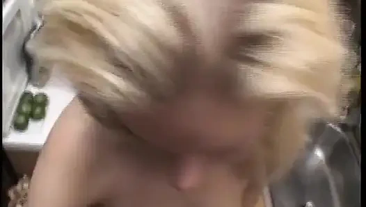 Alman Kapılarının Arkasında Özenle Siktir Edilir - Tam Film