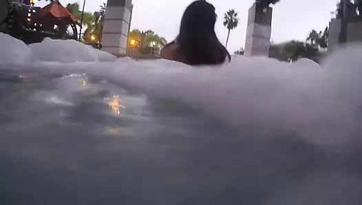 Amature çiftler sıcak duş sikme