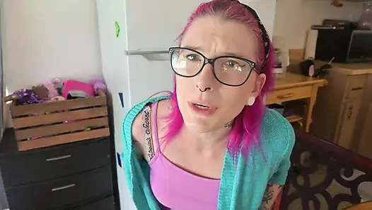 Üvey anne aşağılığı buluyor