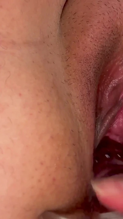 Волнующий момент из "колючий дилдо с шипами трахаю тугую розовую киску"