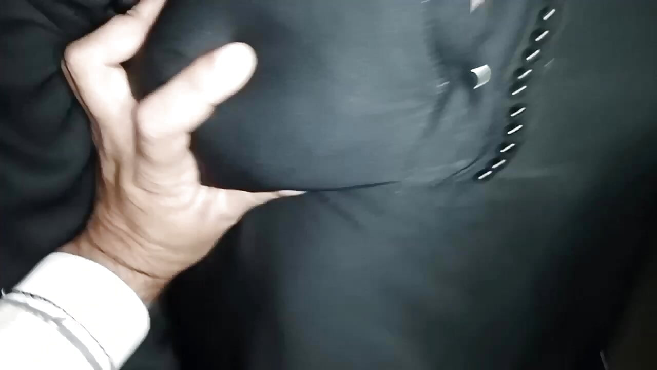 Komşu kızım çok azgın büyük bir yarak istiyor