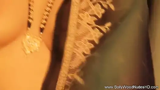 heyecan verici hint dans hareketleri