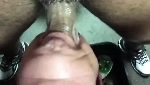 yaşlı adam tarafından hızlı deeptroating