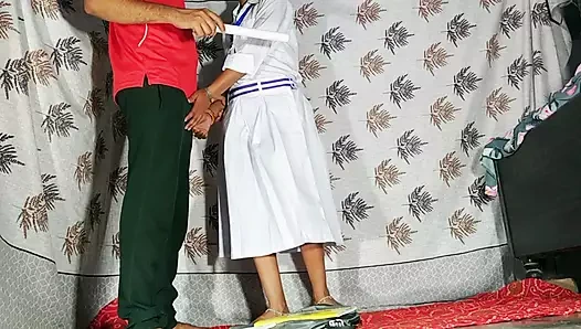 Viral Hint pornosu - genç kız öğrenci sınavlar için öğretmenini baştan çıkarıyor. En iyi sakso çekiyor ve seks yapıyor