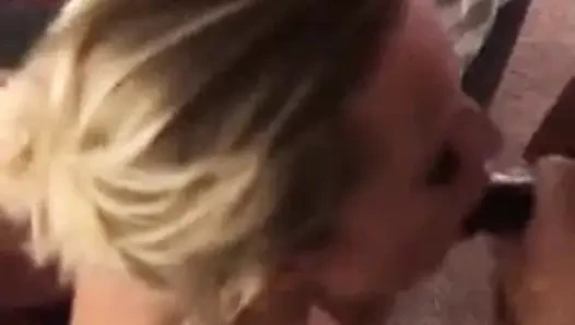 Aldatılan orta yaşlı seksi kadın - aldatan evli kadın