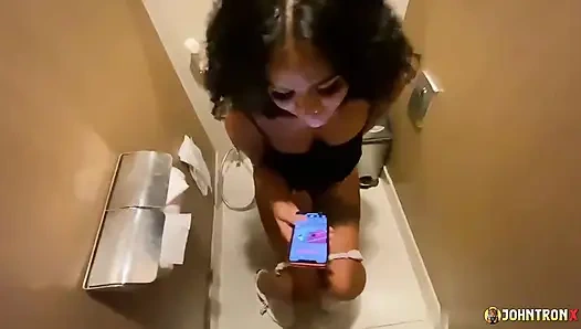 Johntronx - ateşli ve vahşi Asyalı kızla umumi banyo şipşosu
