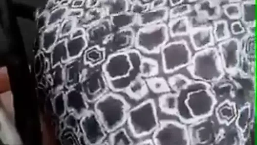 Çalışan bir arabada çift lanet