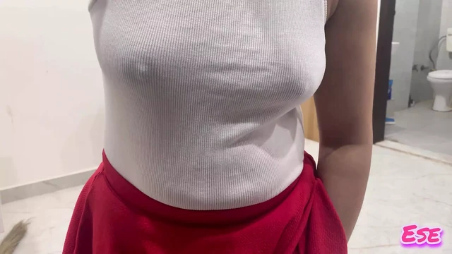 Papa ke Dost Ne Muje Ghar par Akela Dekh Pehle Seduce Kiya aur Piche Se Pakad kar Chod  Diya