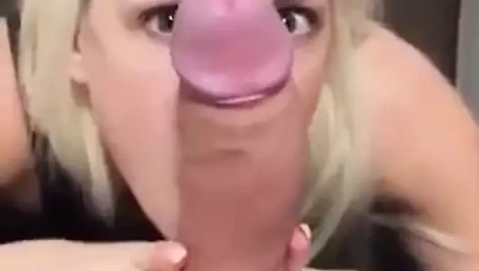 Büyük horoz küçük ağız