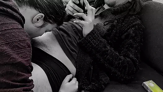 Köle efendinin büyük yarağını boğuyor