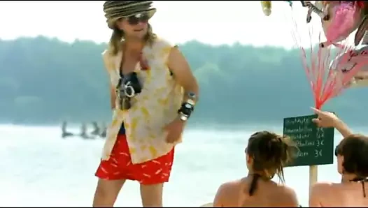 Anke engelke am strand