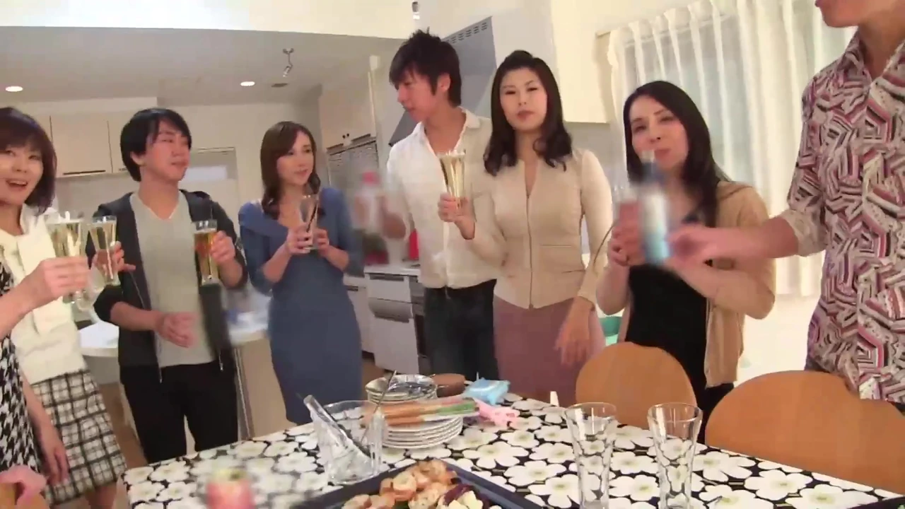 हाथापाई! एक दूसरे को बाहर खाओ!