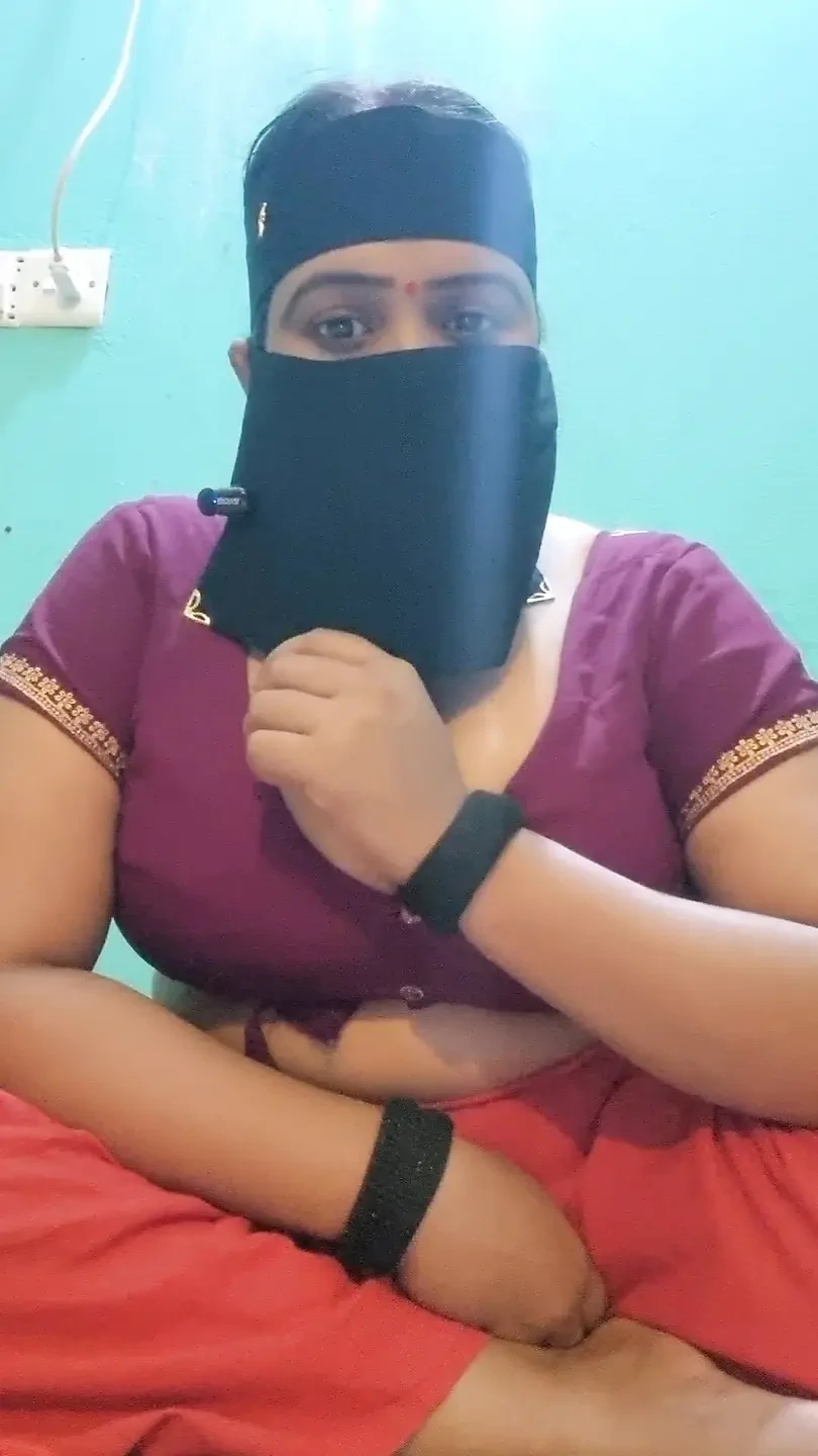 Exclusive: Late Night Solo Mood Cute Amp Attractive Bangla Talk Amateur Porn Feat Nilarani (Uncut) - California Special
