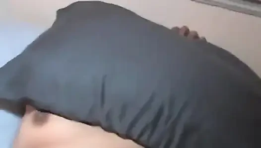 Utangaç Celeste Bugsylok ile ilk pornosunu çekiyor