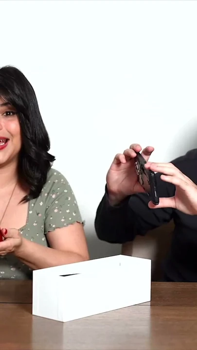 Bu sihirli değnek beni deli gibi boşalttı! Selena Vega'dan seks oyuncağı incelemesi | Bölüm 1