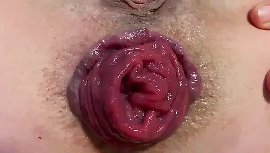 Beyaz naylon çoraplı göt yayılı yakın çekim sarkma ve ayak gösterisi