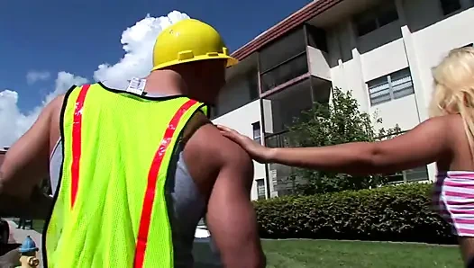 Küçük sürtük için dev büyük yarak