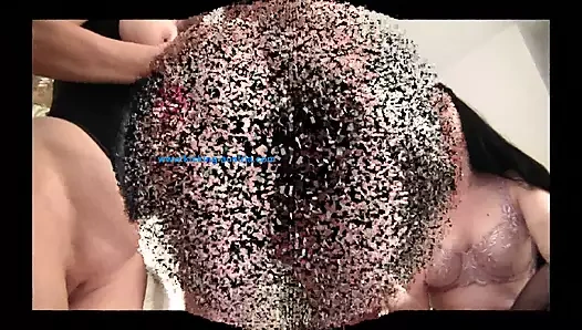 Yarak delisi taşakları tekmeliyor