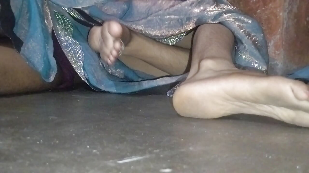 Devar Ne Bhabhi Ko Akeli Mein Pakad Kar Ki Nangi Chudai