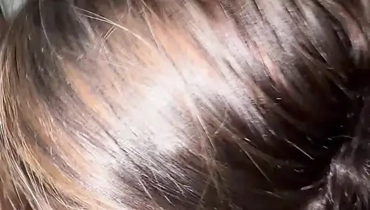 Azgın minyon evli kadın büyük zenci yarağını emiyor