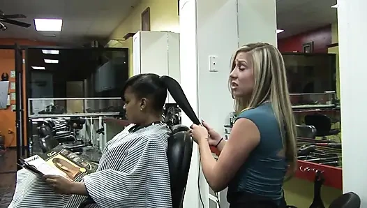 J Strokes kirli beyaz fahişe malia kelly ile sikişiyor