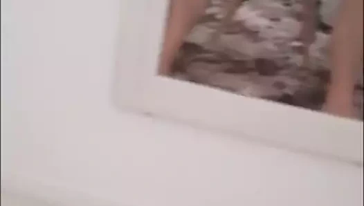 Bir arkadaşı ziyaret etmek.