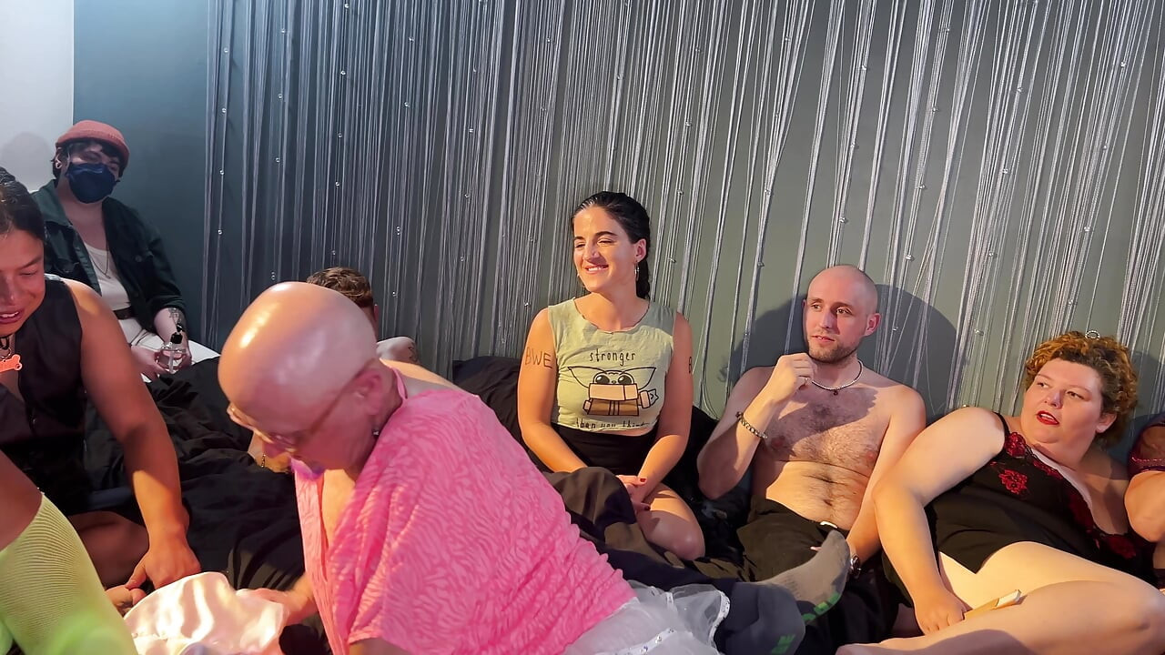 Live Porn Improv: Divorce Court over the Puppy - Cliff Media Productions