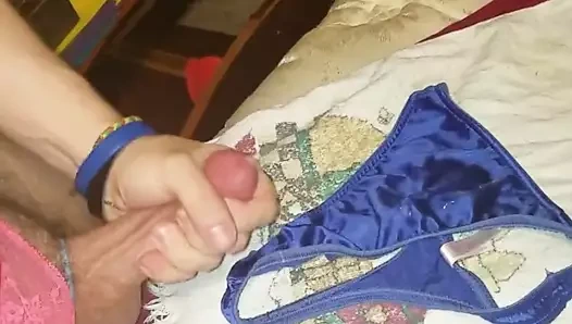 Sağladım üzerinde mommys mavi tanga