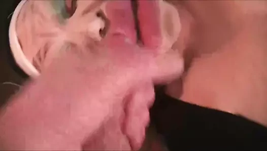 klitoris enayi, hitachi ve emmek ile sapık rahibe