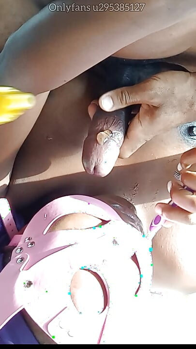 Baba yüze boşalma yaparken dişlerini fırçalıyor