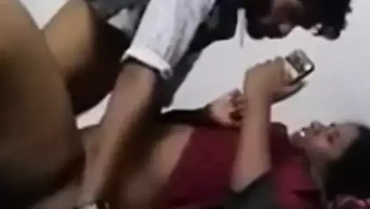 Desi köy çiftleri yerde seks!