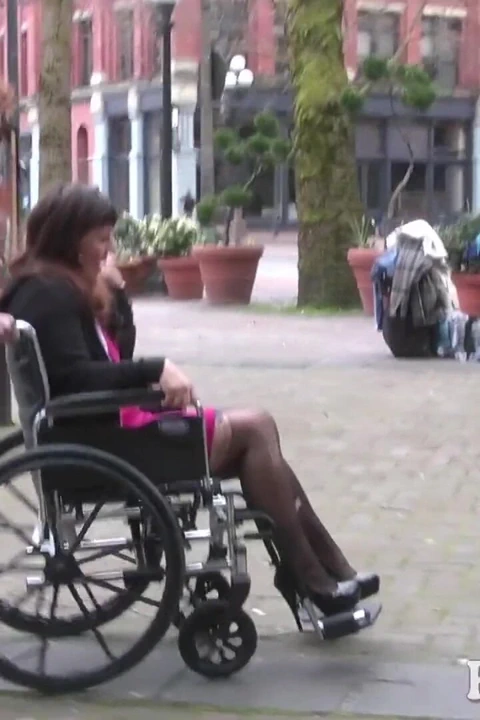 Kıllı lezbiyenler rüyalarda ve ıslak sulu parmaklarıyla belden bağlamalı