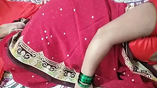 İşçinin karısı, ev sahibinin üvey oğlundan etkilendi