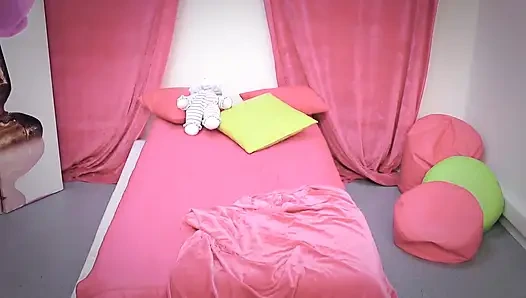 Yeni bir sürtük için sikiş dersi