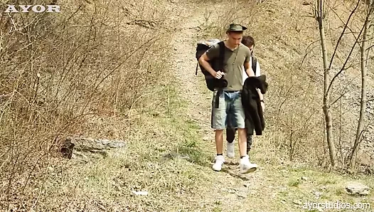 Edward Fox ve Ryan Torres