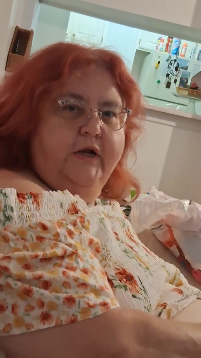 Big Beauty Nurse Vicki Cuts Boyfriends Toe Nails He Has Stinky Dirty Feet